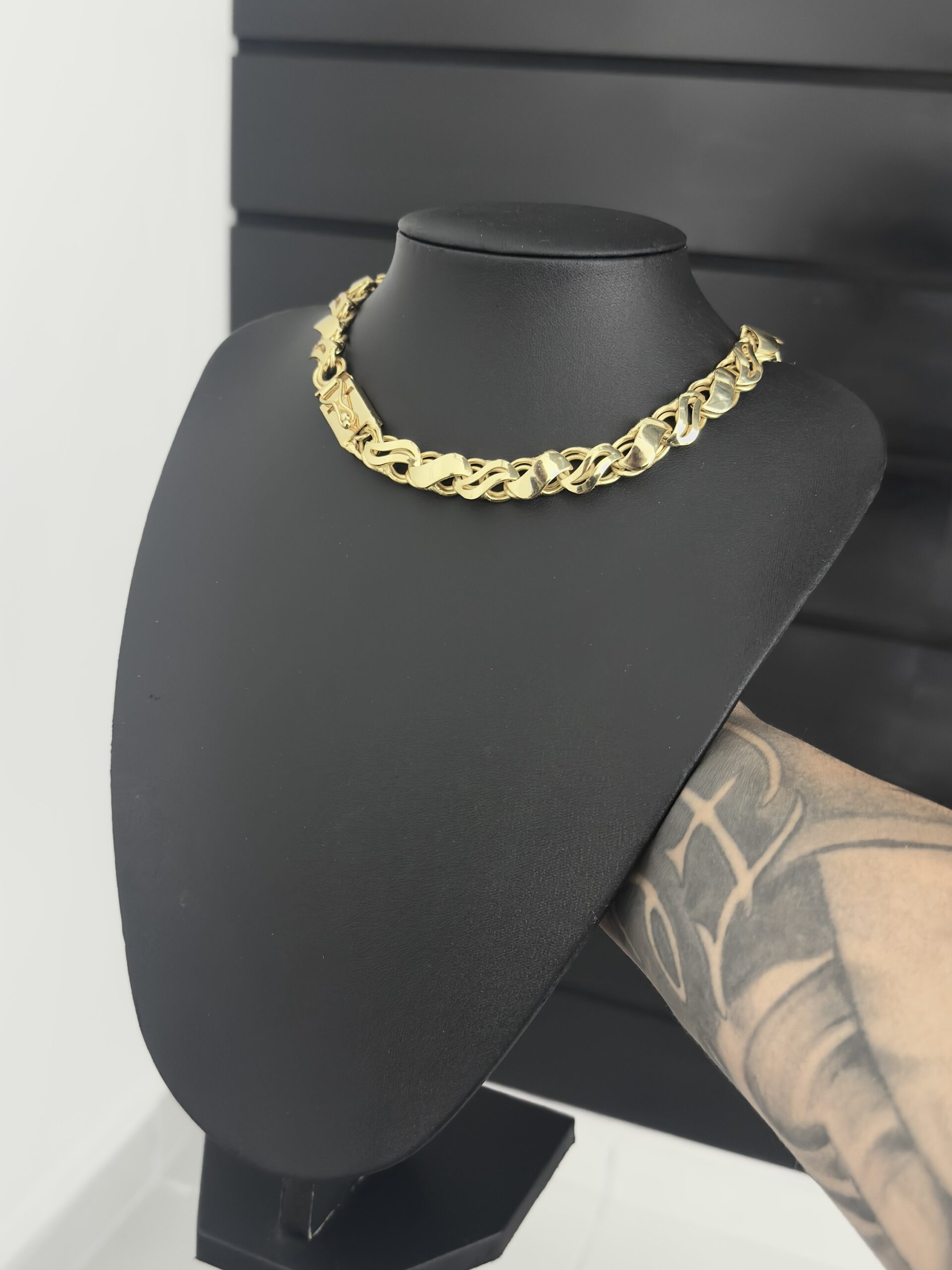 Cordão Friso S vazado – 13mm / Feminino