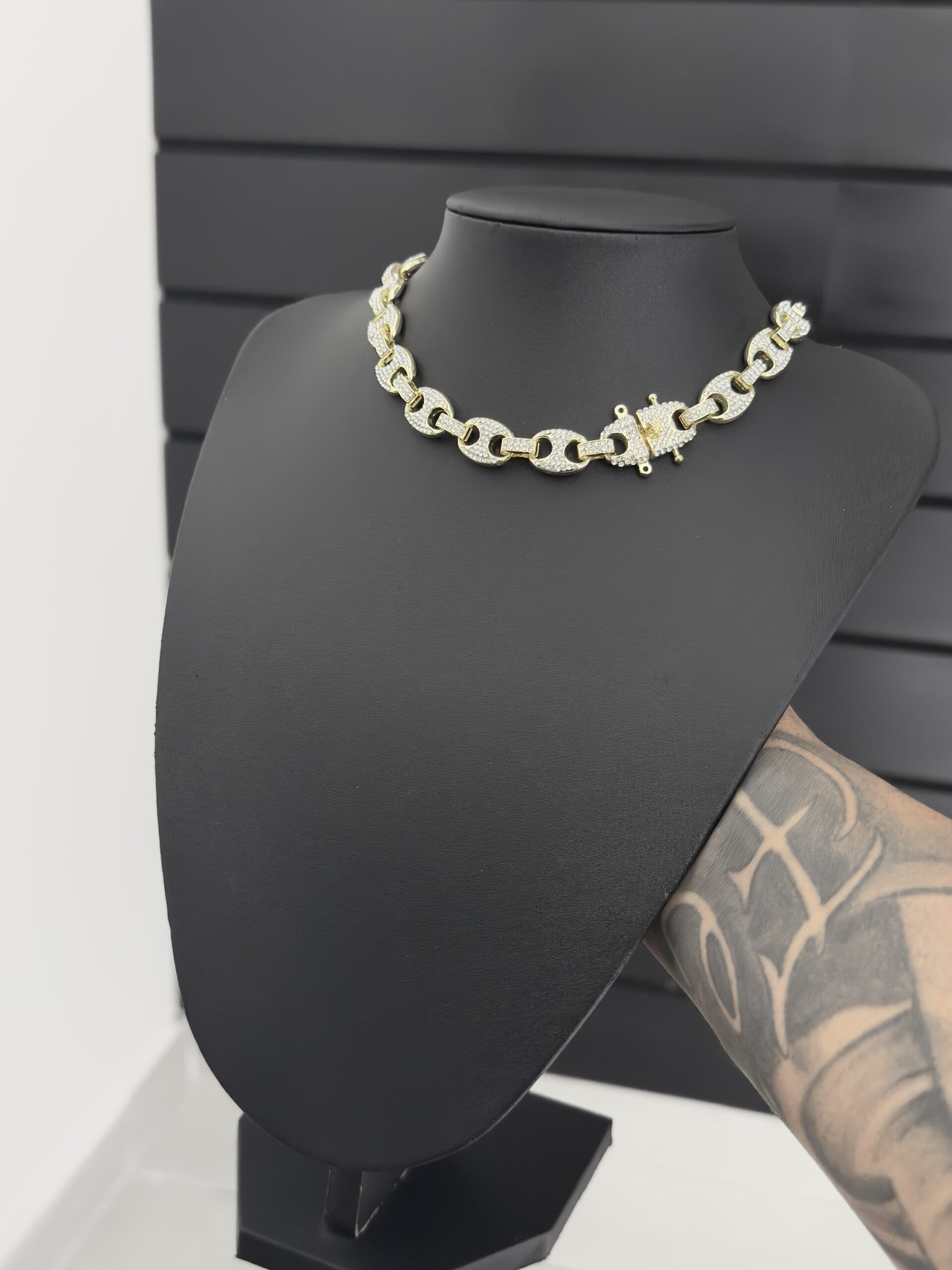 Cordão Cravejado / Feminino